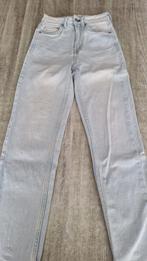 Stradivarius mom slim fit maat 34, Ophalen of Verzenden, Zo goed als nieuw, Blauw, W27 (confectie 34) of kleiner