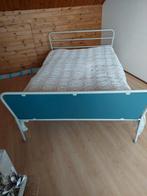 Vintage bed, Ophalen of Verzenden, Zo goed als nieuw