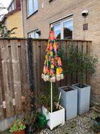 Vintage Parasol met Bloemenprint, Tuin en Terras, Parasols, Ophalen of Verzenden, Gebruikt, 2 tot 3 meter, Stokparasol