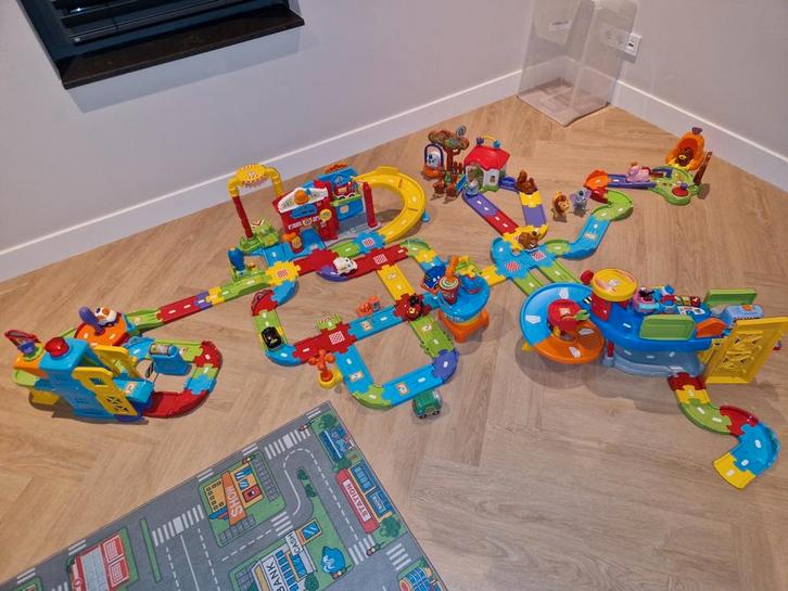 Toet toet auto's grote verzameling, Kinderen en Baby's, Speelgoed | Bouwstenen, Zo goed als nieuw, Ophalen of Verzenden