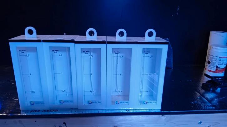 Pasific Sun doseer containers., Dieren en Toebehoren, Vissen | Aquaria en Toebehoren, Zo goed als nieuw, Gevuld zeewateraquarium