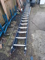 Zware metalen ladder,ca 5 meter lang,uitschuifbaar 10 meter, Ophalen, Gebruikt, Ladder, Opvouwbaar of Inschuifbaar