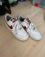Gedragen Nike Air Force, Kleding | Dames, Schoenen, Ophalen of Verzenden, Zo goed als nieuw