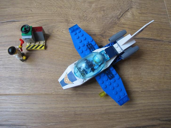 Lego City 60206 Luchtpolitie vliegtuigpatrouille, Kinderen en Baby's, Speelgoed | Duplo en Lego, Zo goed als nieuw, Lego, Complete set