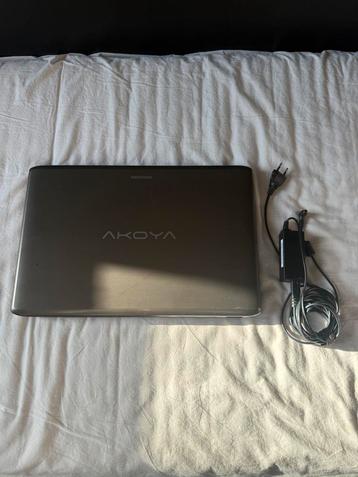 Medion Akoya,i5-4200M,8GB RAM,120GB SSD+500GB HDD beschikbaar voor biedingen