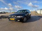 Volvo V40 1.8 2004 Zwart, Auto's, 65 €/maand, Zwart, 4 cilinders, Leder en Stof