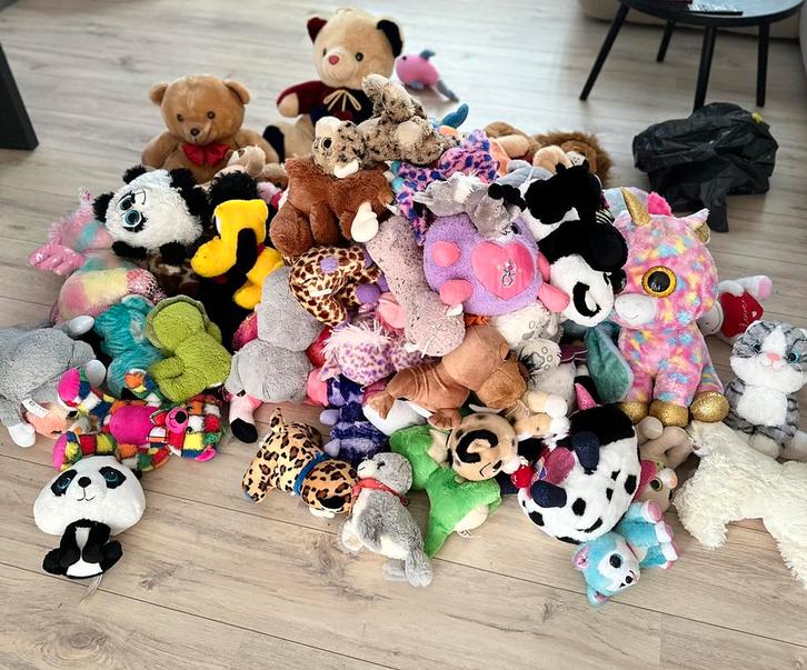 Grote partij knuffels - Zo goed als nieuw, veel met label!, Kinderen en Baby's, Speelgoed | Knuffels en Pluche, Zo goed als nieuw