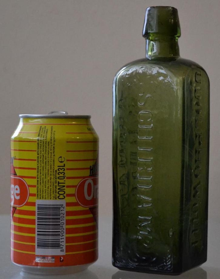 udolpho wolfe fles schiedam aromatic schnapps (g5) jenever, Antiek en Kunst, Antiek | Glas en Kristal, Ophalen