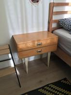 Vintage bijzettafel, Vintage, 55 tot 75 cm, Zo goed als nieuw, Rechthoekig