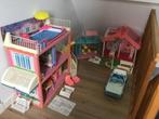 2 Barbiehuizen, speeltuin, zwembad en auto (Vintage), Kinderen en Baby's, Speelgoed | Poppenhuizen, Ophalen, Gebruikt, Toebehoren