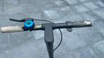 M2 pro electrische step met lader zo goed als nieuw, Fietsen en Brommers, Steps, Ophalen of Verzenden, Zo goed als nieuw, Elektrische step (E-scooter)