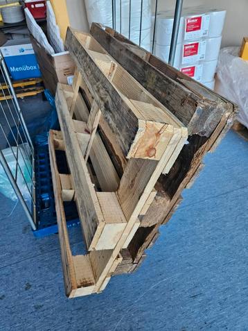 Pallets op te halen in Delft en Zoetermeer  beschikbaar voor biedingen