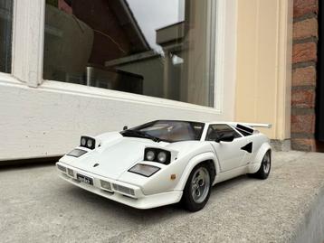 1:18 Lamborghini Countach 5000S wit Autoart 74532 beschikbaar voor biedingen