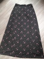 Vintage lange rok maat 38 maxi skirt
Nieuw, Maat 38/40 (M), Zwart, Nieuw, Ophalen of Verzenden