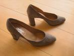 Exclusieve beige suede pumps VOLTAN 40 snazzeys, Kleding | Dames, Pumps, Verzenden, Beige, Nieuw