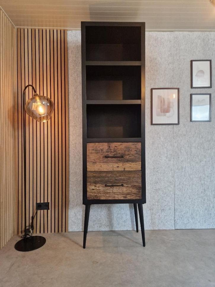 LAATSTE KANS! Boekenkast met veel opbergruimte, Huis en Inrichting, Kasten | Wandmeubels, Nieuw, 200 cm of meer, Minder dan 150 cm