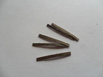 Cilinder veertjes voor antieke penvuur revolver. beschikbaar voor biedingen