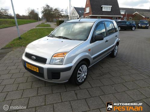 Ford Fusion 1.4-16V Style zeer mooie auto, Auto's, Ford, Bedrijf, Te koop, Fusion, ABS, Airbags, Alarm, Elektrische ramen, Startonderbreker