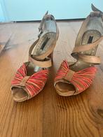 Mooie peeptoe pump maat 38 eenmaal gedragen, Ophalen of Verzenden, Zo goed als nieuw, Overige kleuren