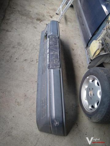 bumper Mercedes w124 1985 tm 1989 beschikbaar voor biedingen