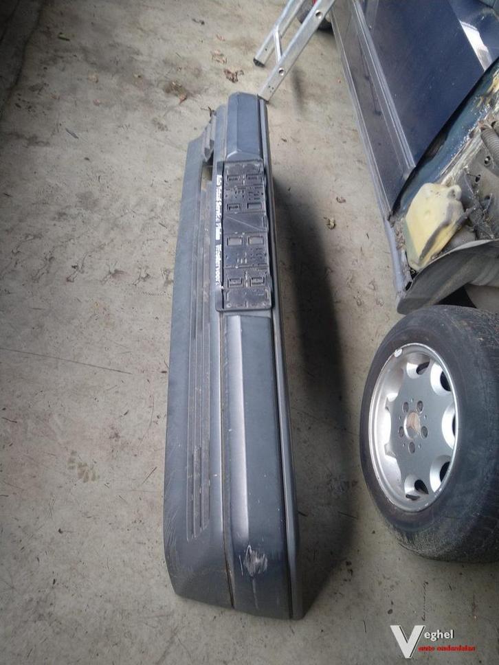 bumper Mercedes w124 1985 tm 1989, Auto-onderdelen, Overige Auto-onderdelen, Gebruikt, Ophalen