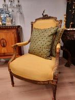 Antieke Louis XVI fauteuil, Antiek en Kunst, Antiek | Meubels | Stoelen en Banken, Ophalen of Verzenden