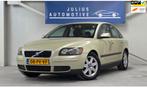 Volvo S40 2.4 Momentum Volledig Onderhoud! Distri. 2024 5 Ci, Voorwielaandrijving, 65 €/maand, Gebruikt, 700 kg
