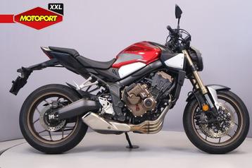 Honda CB 650 R E-CLUTCH (bj 2025) beschikbaar voor biedingen