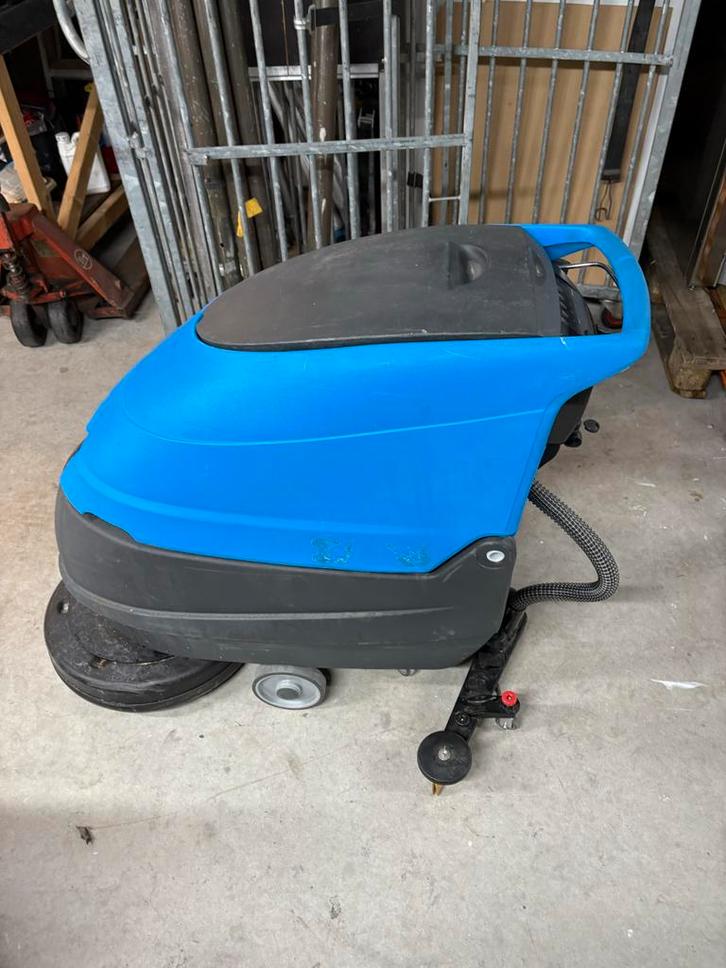 Numatic Schrobzuigmachine - Gebruikt, Doe-het-zelf en Verbouw, Reinigingsmachines, Gebruikt, Overige typen, Ophalen of Verzenden