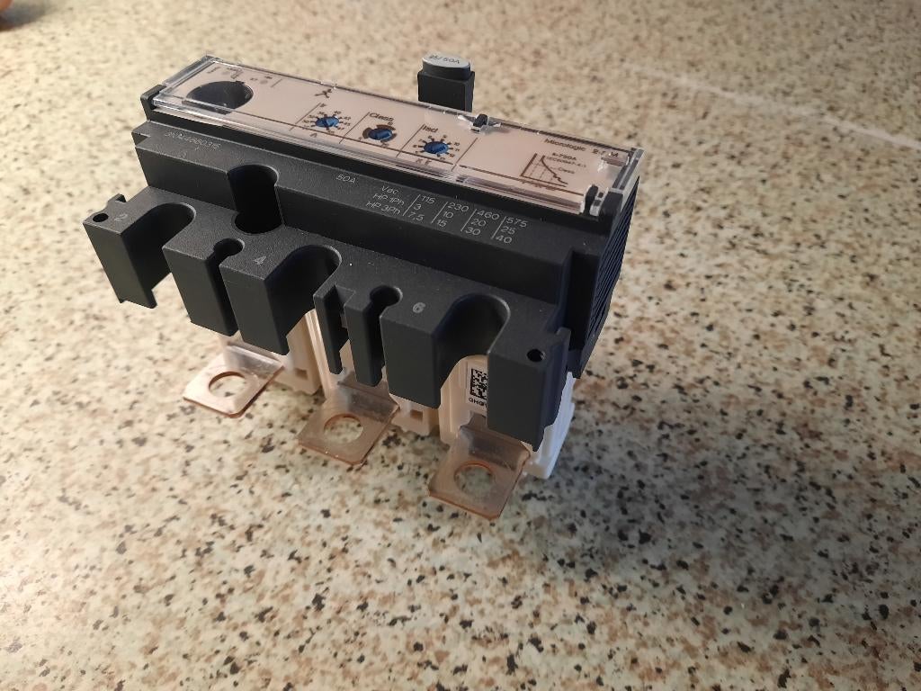 Schneider nsx100-250 2.2M 25/50a, Hobby en Vrije tijd, Overige Hobby en Vrije tijd, Nieuw, Ophalen of Verzenden