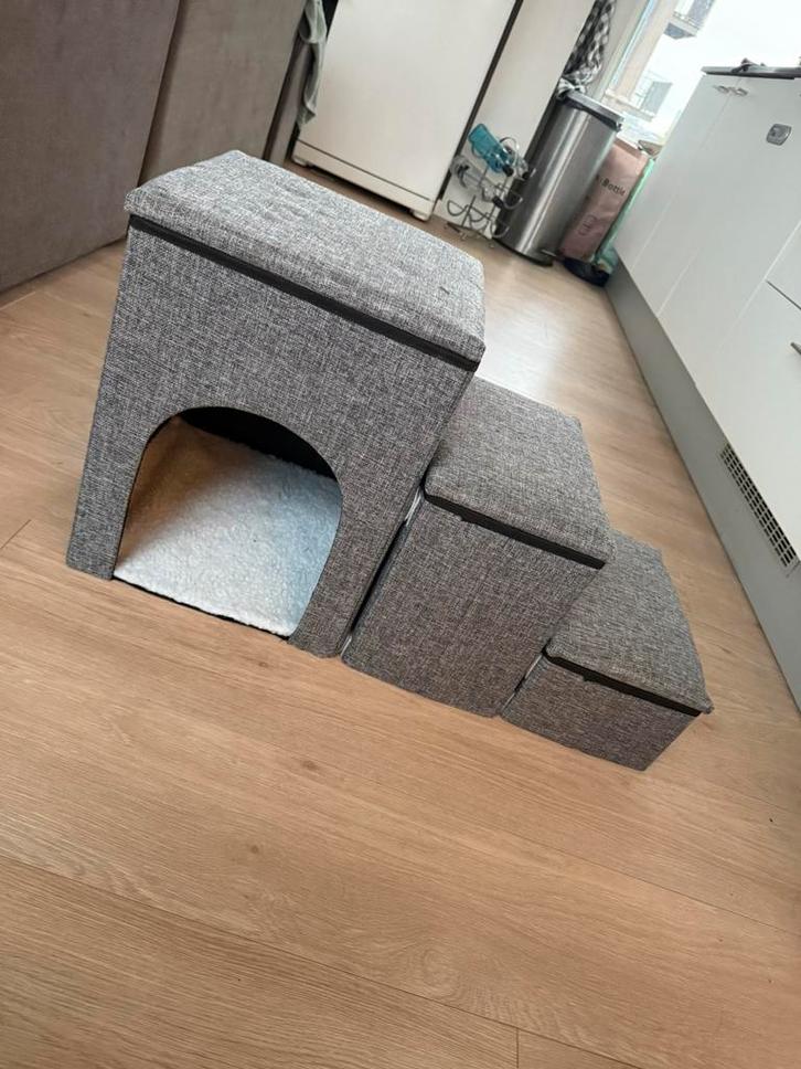 Multi-Functional Pet Stairs with Cozy House, Dieren en Toebehoren, Honden-accessoires, Zo goed als nieuw, Ophalen of Verzenden