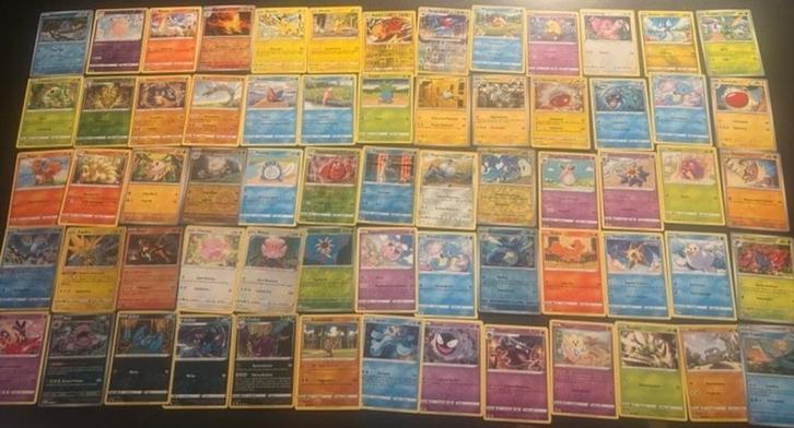 Tekoop Pokémon - 100 Mixed collection
WOTC - bieden, Hobby en Vrije tijd, Verzamelkaartspellen | Pokémon, Zo goed als nieuw, Ophalen of Verzenden