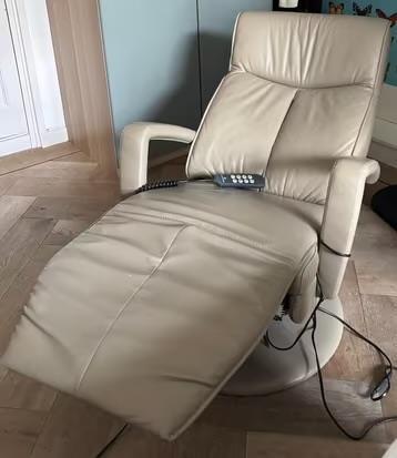 Stoel Prominent s100, Huis en Inrichting, Fauteuils, Zo goed als nieuw, Leer, 50 tot 75 cm, Minder dan 75 cm, Ophalen