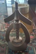 Inca nosard swiss design notenkraker jaren 60, Antiek en Kunst, Antiek | Keukenbenodigdheden, Ophalen of Verzenden