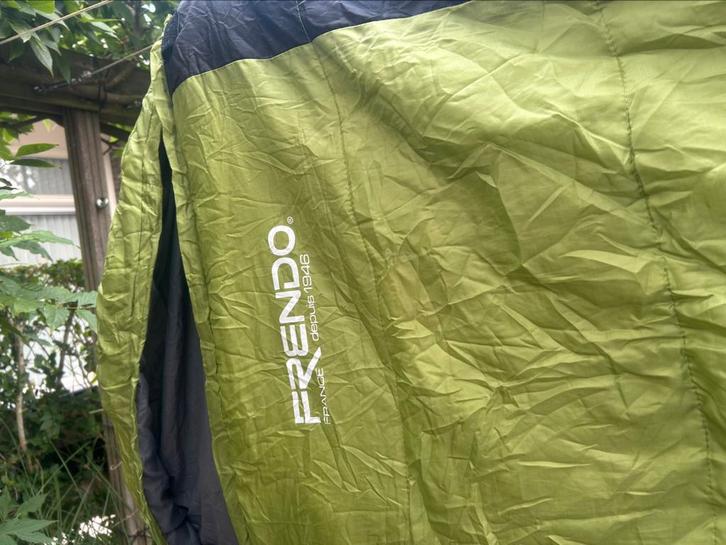 Frendo Trek 7 slaapzak groen – licht & compact, Caravans en Kamperen, Kampeeraccessoires, Zo goed als nieuw, Ophalen of Verzenden