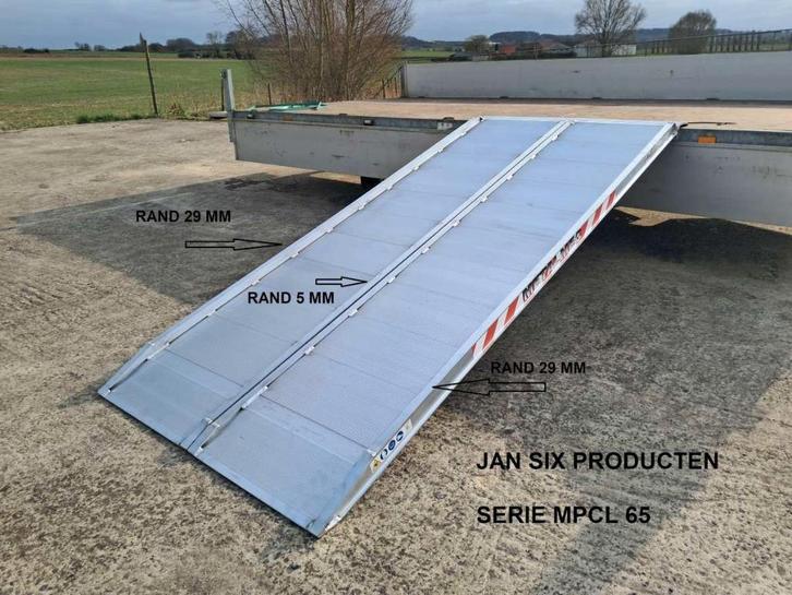 Alu. oprijplaten 2400 x 500 cap 1300 kg / paar type MPCL 65/, Diversen, Rolstoelen, Nieuw, Elektrische rolstoel, Ophalen