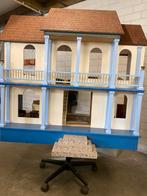 Mooi estate houe, Ophalen, Zo goed als nieuw, Poppenhuis