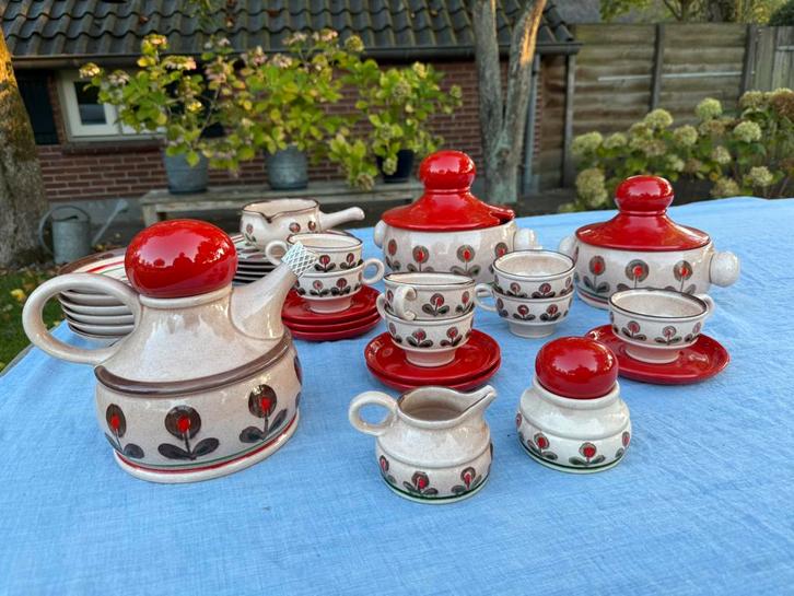 Prachtig retro servies Zell am Harmersbach Piroschka, Verzamelen, Retro, Huis en Inrichting, Ophalen