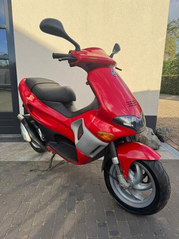 ⭐️Gilera runner 50cc 2 takt Brom 8050KM darkdream⭐️ beschikbaar voor biedingen