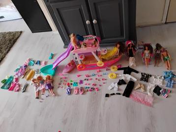 Grote barbie  droom boot met toebehoren  beschikbaar voor biedingen