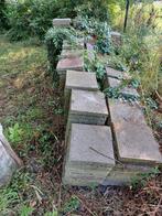 Gratis Betontegels (zelf afhalen en tillen uit achtertuin), Ophalen, Gebruikt, 10 m² of meer, Beton