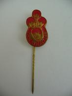 oud metalen speldje - THE BEATLES -kleur rood, Verzamelen, Speldjes, Pins en Buttons, Ophalen of Verzenden, Gebruikt, Overige onderwerpen