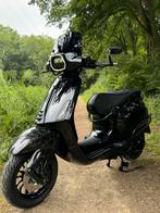 Vespa sprint E5 custom 2022 brom, Ophalen, Overige modellen, Maximaal 45 km/u, Zo goed als nieuw