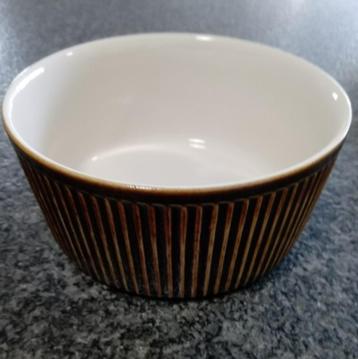 Ovenvaste schaal, diameter 15 cm, hoog 7 cm, izgst beschikbaar voor biedingen