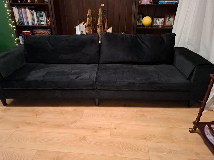 Nieuwe Zwarte Bank - Stijlvol en Comfortabel!, Huis en Inrichting, Banken | Bankstellen, Nieuw, Rechte bank, Driepersoons, 200 tot 250 cm