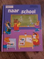 Naar School - Richard Scarry, Boeken, Ophalen of Verzenden, Gelezen, Richard Scarry, 3 tot 4 jaar