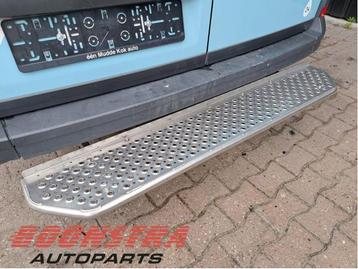 Treeplank achter van een Volkswagen Crafter (Crafter 17-) (L beschikbaar voor biedingen