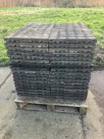 68 vochtdoorlatende rubberen tegels 50x50x4,5cm, Q, Q, Q