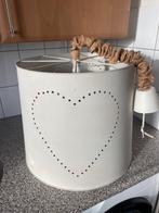 Te koop: riverdale-achtige witte hanglamp in prima staat!!, Ophalen, Gebruikt, Overige materialen, Minder dan 50 cm
