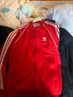 Adidas trainingspak, Ophalen, Adidas, Gedragen, Rood